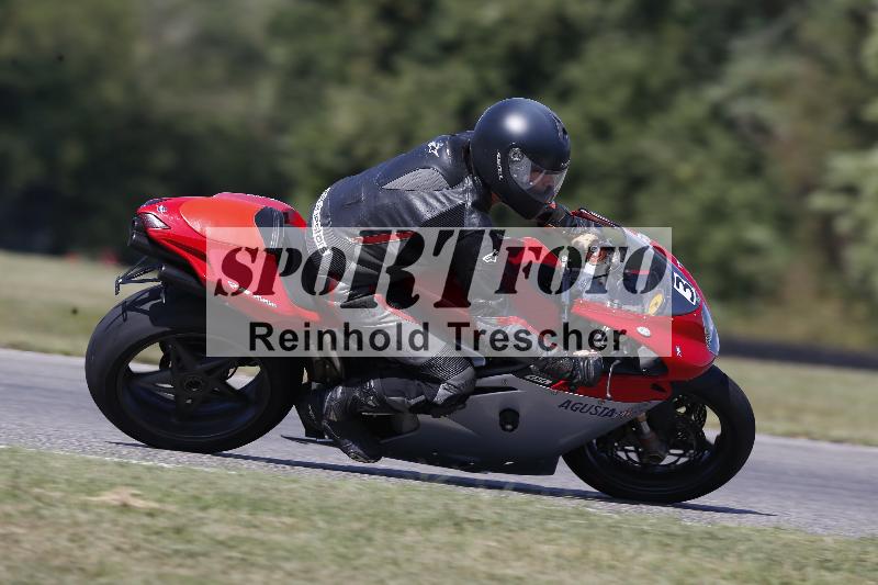 Archiv-2025/49 26.08.2025 Cornu Master School ADR/gruen-vert/3